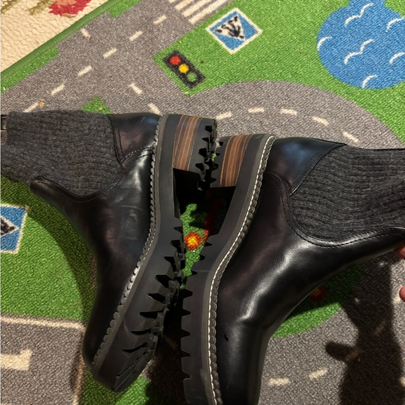 Universal Thread Ankle Boots - Picture 8 of 9